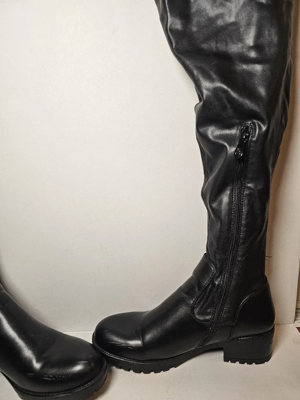 Azalea Wang Akira Surgical Over The Knee Thigh High Flat Boots Size 9 Womens